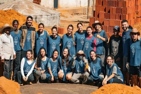  Quinze estudantes da UNASP atuaram na Missão Piauí. (Foto: Divulgação).